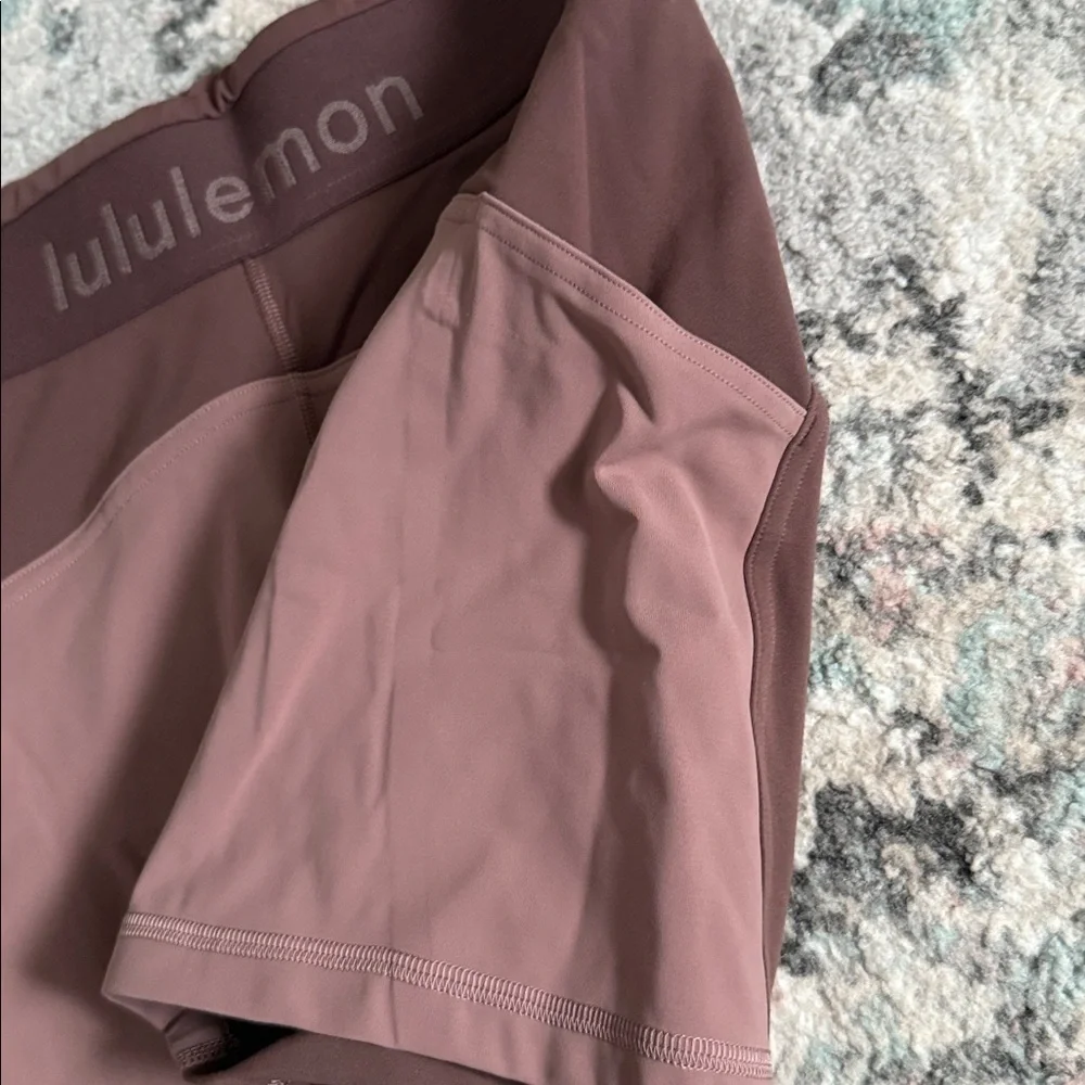 lululemon athletica excellent size